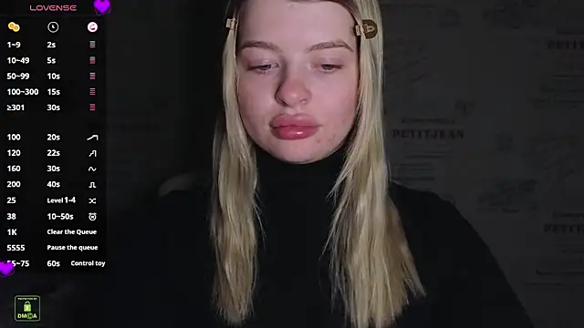 RinaBlondie online show from 03-18-25, 06:17