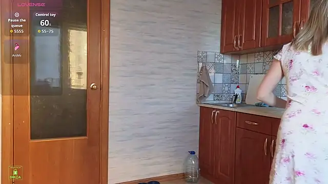 RinaBlondie online show from 09-30-25, 04:40