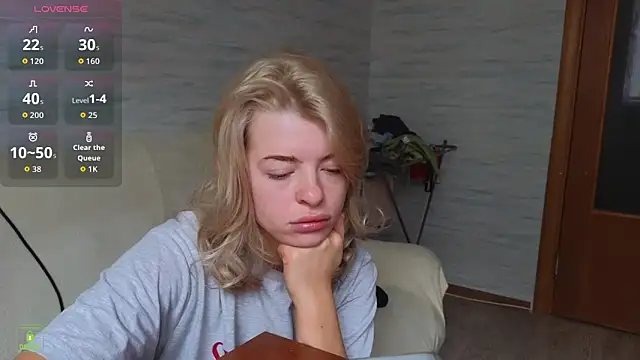 RinaBlondie online show from 10-22-25, 08:03