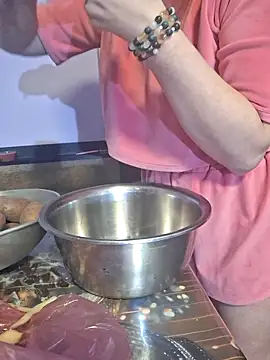  Kitti  online show from 11-18-25, 03:37