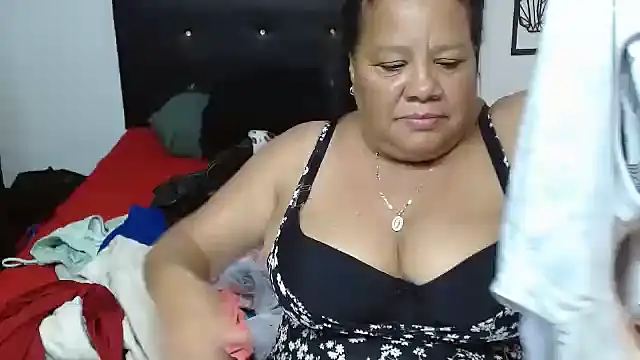 Shanttal0272 online show from 10-21-25, 09:58