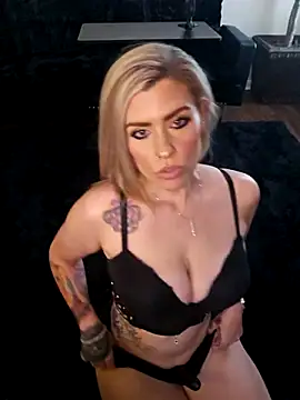 ellieconradxo online show from 10-06-25, 05:02