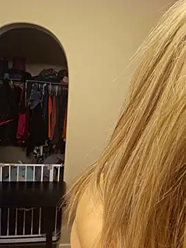 ellieconradxo online show from 02-07-25, 04:06