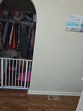 ellieconradxo online show from 05-29-26, 04:02