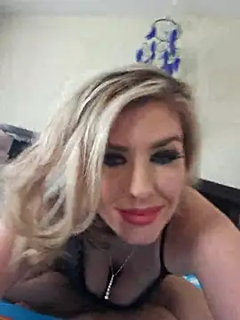 ellieconradxo online show from 03-06-25, 08:48