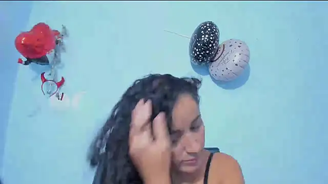  luna  sweet  online show from 11-22-25, 07:57