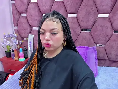 Snapshot of Cocoo_Nuth chatting on 01-06-26, 02:59 Cocoo Nuth online show from 01-06-26, 02:59