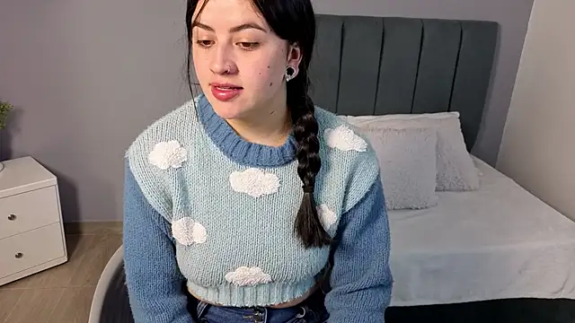 Alli cooper online show from 06-12-26, 01:53