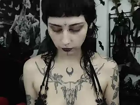 n0sferatus   online show from 06-18-26, 02:43
