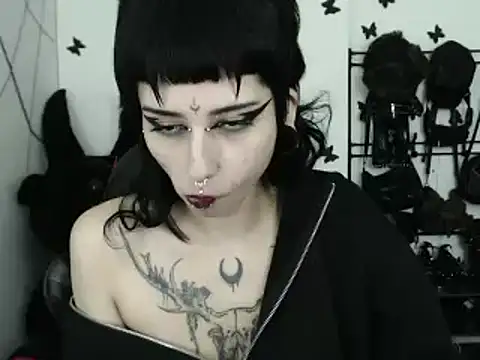 n0sferatus   online show from 02-25-26, 03:07