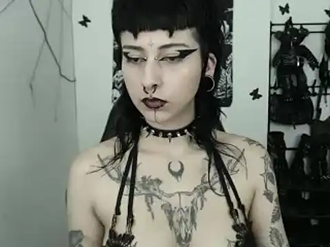 n0sferatus   online show from 10-04-25, 02:35