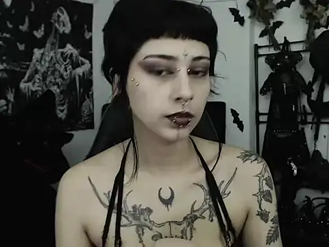 n0sferatus   online show from 06-26-26, 02:50