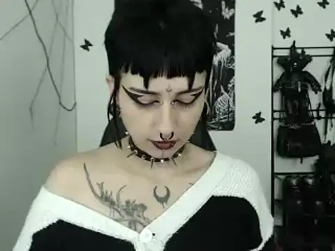 n0sferatus   online show from 10-29-25, 03:49