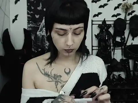 n0sferatus   online show from 04-30-26, 03:13