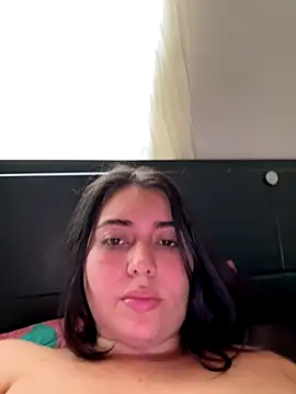 Snapshot of Tara__Sexy chatting on 10-09-25, 04:40 Tara  Sexy online show from 10-09-25, 04:40