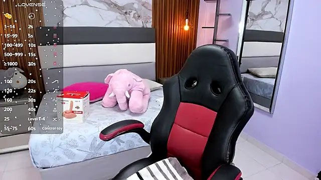 CATIAJONES online show from 10-17-25, 06:53