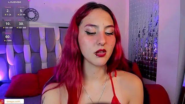 Snapshot of Megan_wolf1_ chatting on 01-30-25, 05:30 Megan wolf1  online show from 01-30-25, 05:30