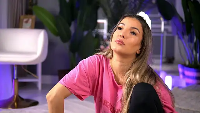 KellyMathews online show from 10-09-25, 02:01