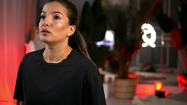 KellyMathews online show from 09-18-25, 01:52