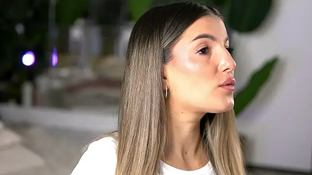 Snapshot of KellyMathews chatting on 02-03-26, 03:26 KellyMathews online show from 02-03-26, 03:26