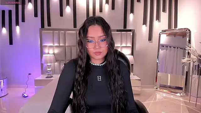 AmberLewis  online show from 11-01-25, 03:35