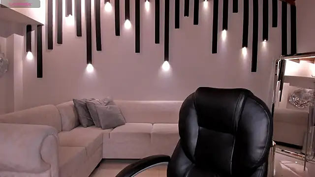 Snapshot of AmberLewis_ chatting on 09-14-25, 11:05 AmberLewis online show from 09-14-25, 11:05