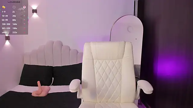 AmberLewis  online show from 07-08-26, 12:46