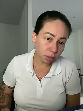 Snapshot of nurse_desi_sexlove chatting on 03-22-25, 11:00 nurse desi sexlove online show from 03-22-25, 11:00