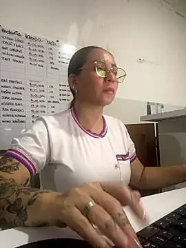 Snapshot of nurse_desi_sexlove chatting on 01-17-26, 01:42 nurse desi sexlove online show from 01-17-26, 01:42