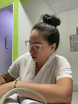 Snapshot of nurse_desi_sexlove chatting on 09-15-25, 02:45 nurse desi sexlove online show from 09-15-25, 02:45