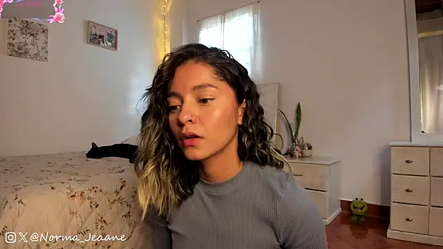 Norma-Jeaane online show from 01-17-25, 07:49