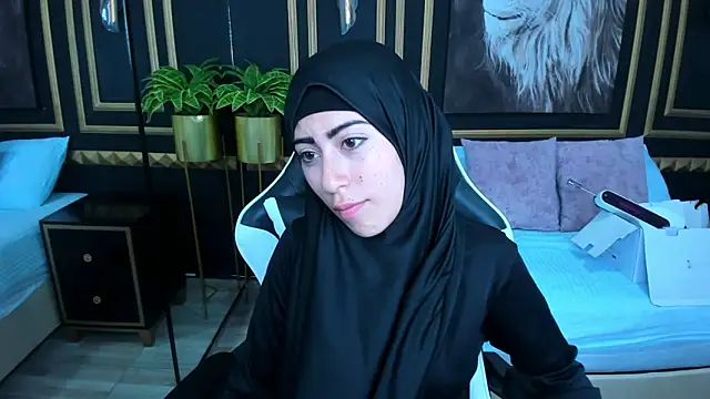 Snapshot of chaymae_nah_ chatting on 01-25-25, 03:52 chaymae nah  online show from 01-25-25, 03:52