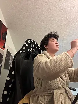 rafamarianoofc online show from 12-17-25, 10:04