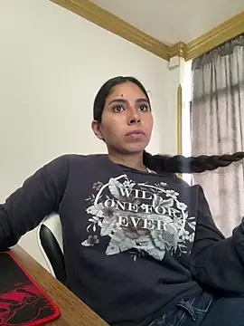 bella-black online show from 05-21-26, 04:04