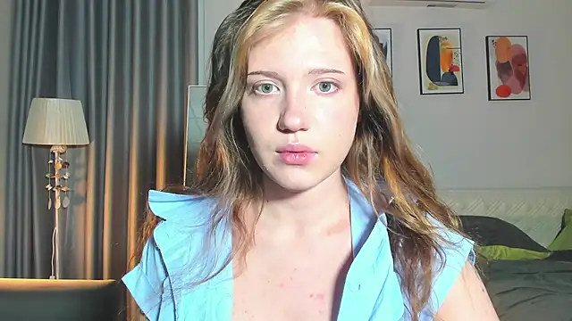 HanahCute online show from 02-26-25, 08:47