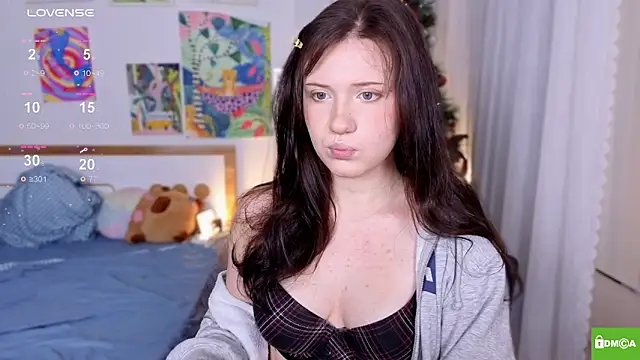 HanahCute online show from 12-02-25, 02:23