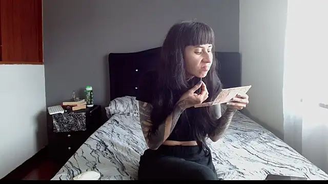 Emilia 1995 online show from 12-03-25, 07:13