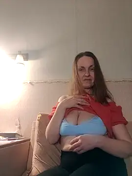 Evelina cute online show from 11-17-25, 08:02