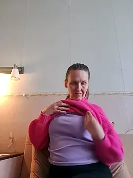 Evelina cute online show from 10-21-25, 12:26