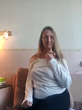 Evelina cute online show from 09-28-25, 12:01