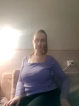 Evelina cute online show from 02-18-25, 08:25