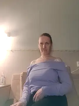 Evelina cute online show from 10-28-25, 06:07