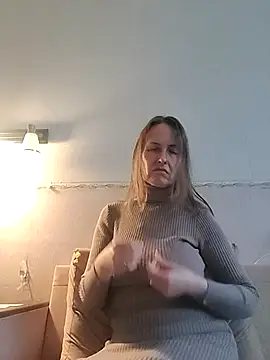 Evelina cute online show from 10-23-25, 01:43