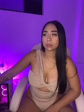 Snapshot of nyna_1 chatting on 05-26-26, 11:47 nyna 1 online show from 05-26-26, 11:47