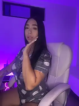 Snapshot of nyna_1 chatting on 05-30-26, 12:39 nyna 1 online show from 05-30-26, 12:39