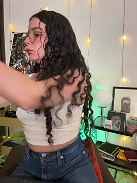 Antoniart  online show from 11-19-25, 01:38