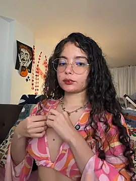 Snapshot of Antoniart_ chatting on 06-29-26, 03:35 Antoniart online show from 06-29-26, 03:35