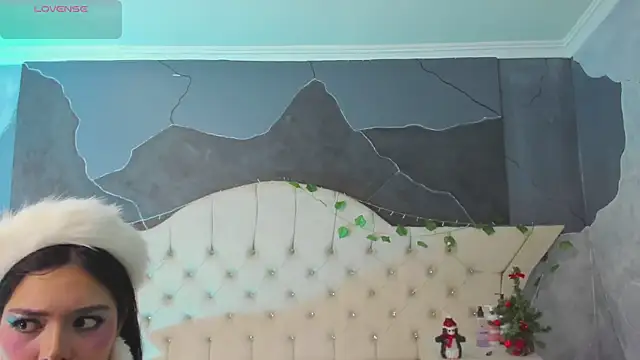 AmberGreyy  online show from 12-16-25, 06:12