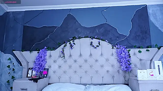 AmberGreyy  online show from 06-18-26, 07:52