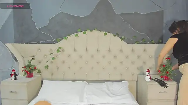 AmberGreyy  online show from 12-15-25, 05:52